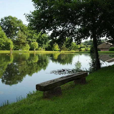 Les Etangs Du Moulin D'harcy Panzió