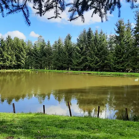 Les Etangs Du Moulin D'harcy Bed & Breakfast 3*