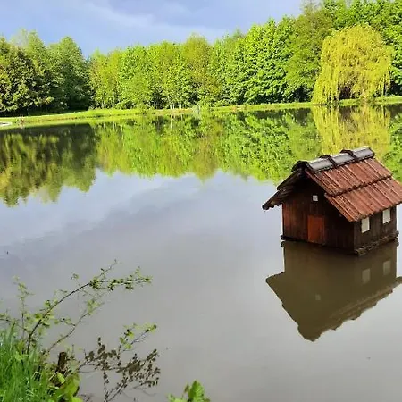 Bed & Breakfast Les Etangs Du Moulin D'harcy Lonny